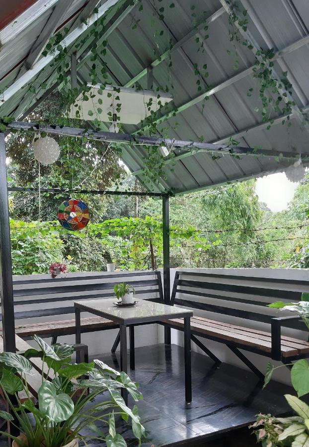 Casa Erelle -1 Bedroom Guest House W/ Modern Kubo Antipolo Exterior photo