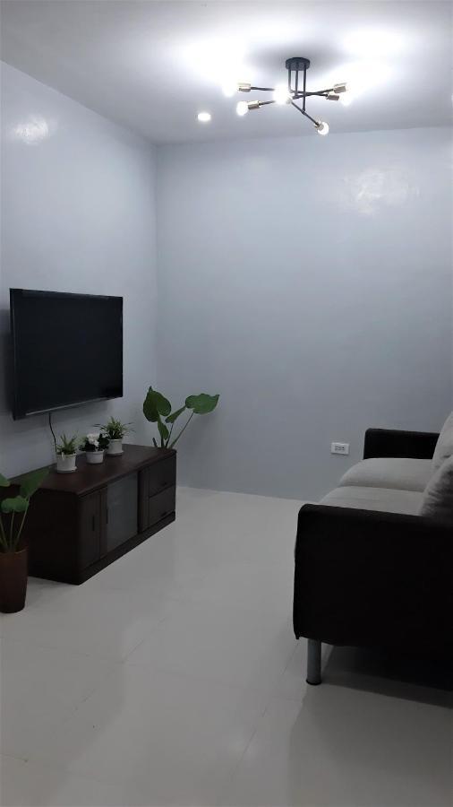 Casa Erelle -1 Bedroom Guest House W/ Modern Kubo Antipolo Exterior photo